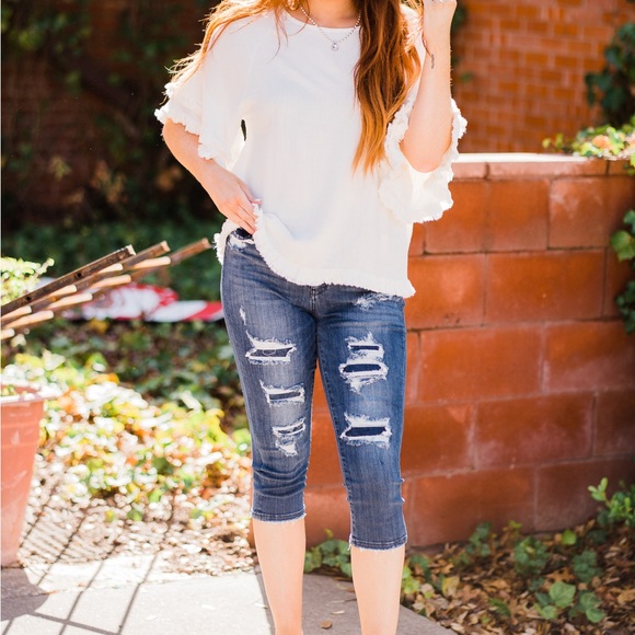 Judy Blue Patch Capris - Picture 1 of 3